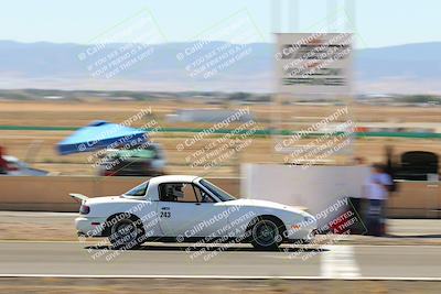 media/Oct-01-2022-Team Topak Racing (Sat) [[f860fb51be]]/2-Inter Low 2/session 2 turn 11/